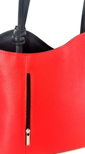 Dámska kožená kabelka na plece červená 0078
