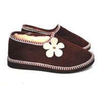 Dámske kožené zateplené papuče s ovčím rúnom hnedé kvet