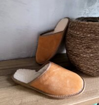 Pánske kožené oteplené papuče s ovčím rúnom hnedá-ťavia